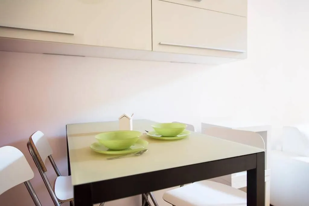 Youhosty - Ranzoni 4 Milán Apartamento