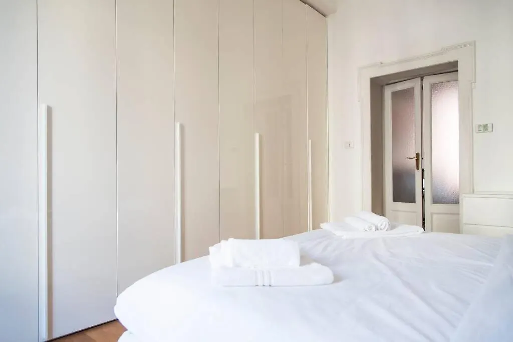 Youhosty - Ranzoni 4 Milán Apartamento